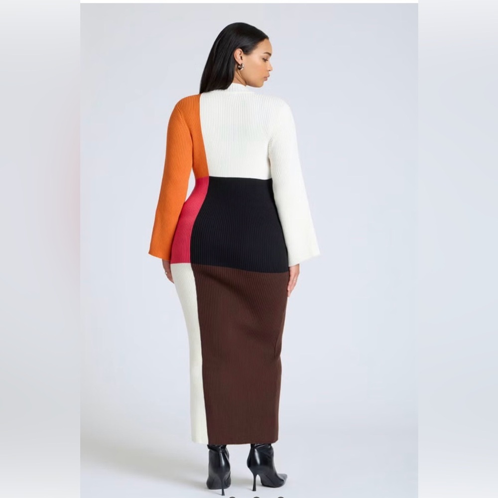 Colorblocked Maxi Dress - Picture 3 of 3